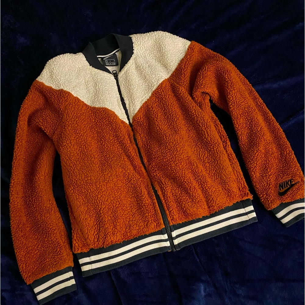 Nike women warm and fuzzy jacket